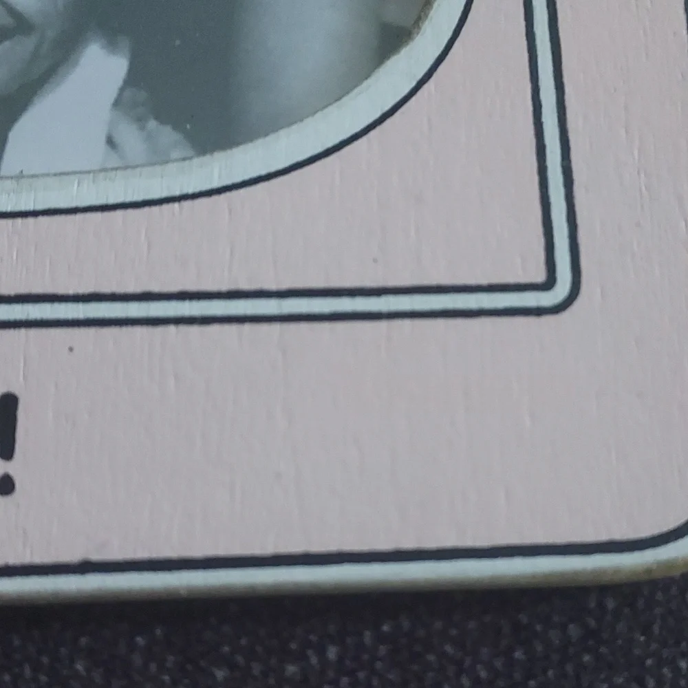 Vintage TV frame pink white 